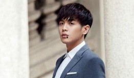 张若昀爆料初恋男友视频,揭秘青涩恋情细节