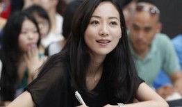 韩雪爆料娱乐圈,韩雪曝惊人内幕，揭开明星背后的真相
